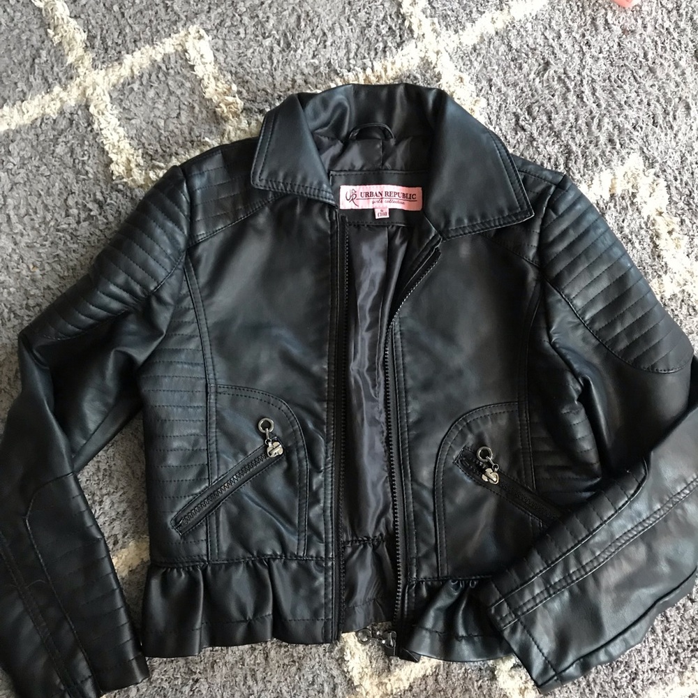 Urban Republic Jacket Size Small 7/8